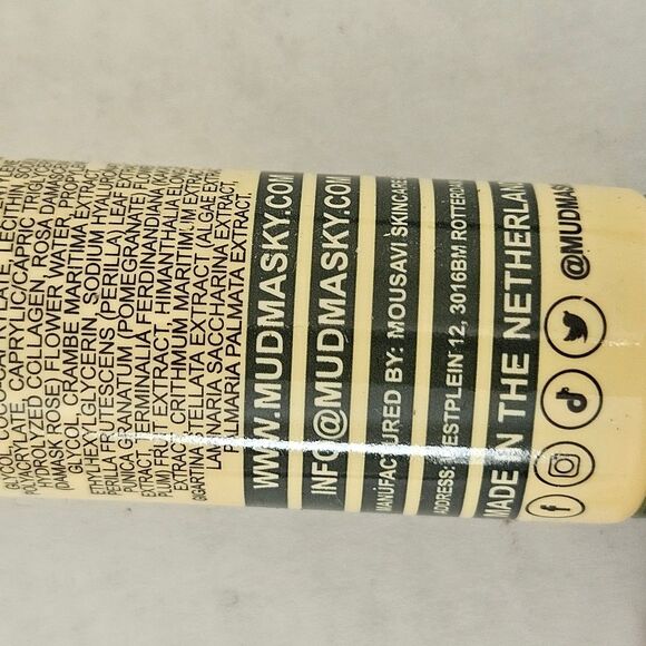 Colorful 'GLAM' Cosmetic Pouch with Skincare Set - Picture 9 of 10